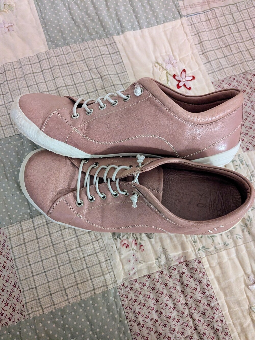 Gelato Tessa Leather Sneakers Mauve Pink Size 38 Comfort Lace Up